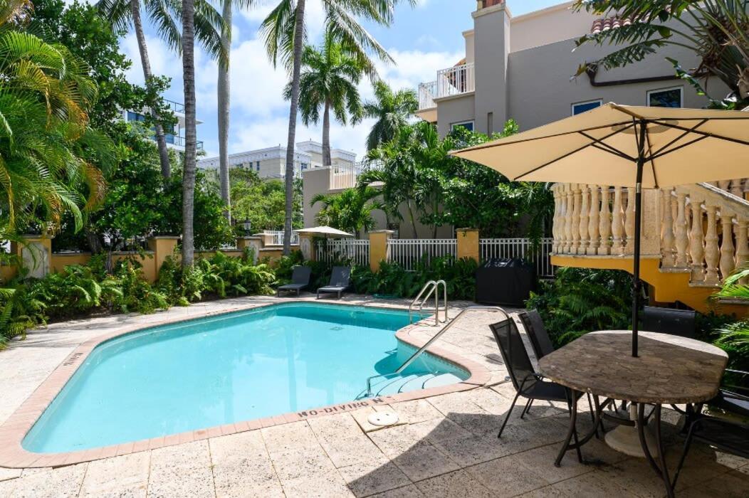 Spacious In Olas Blvd Appartement